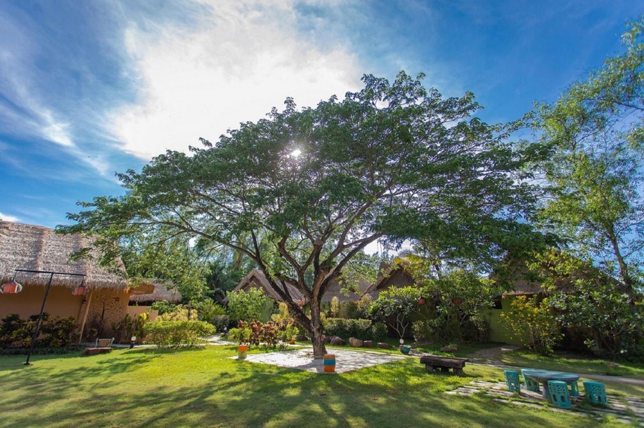 Asita Eco Resort Amphawa Exterior photo